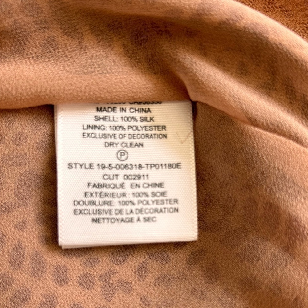 JOIE Bolona 100% Silk Puff-Sleeve Blouse in Tan and maroon - Picture 11 of 15